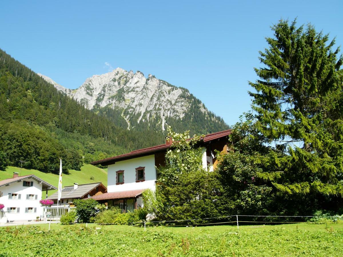 Appartements Burtscher Клештерле-ам-Арльберґ Екстер'єр фото
