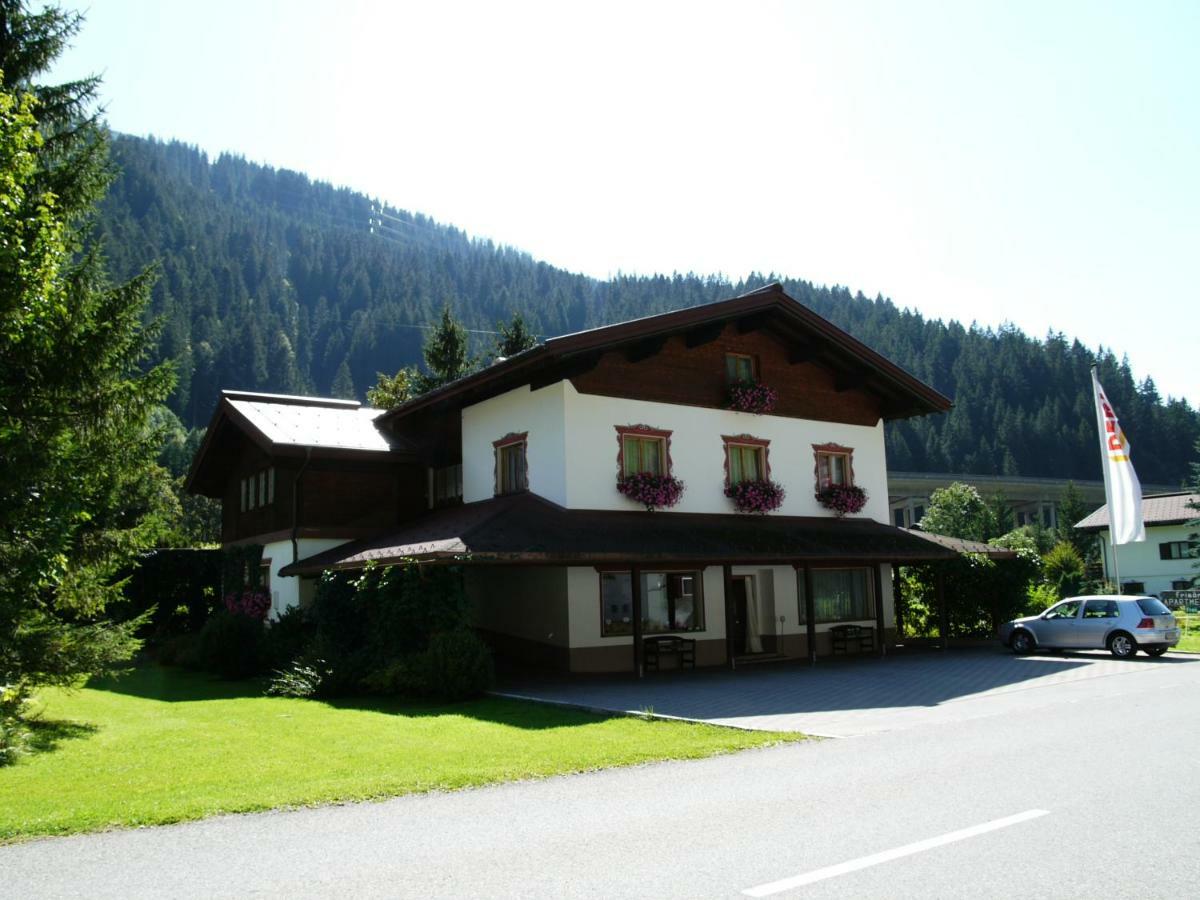 Appartements Burtscher Клештерле-ам-Арльберґ Екстер'єр фото